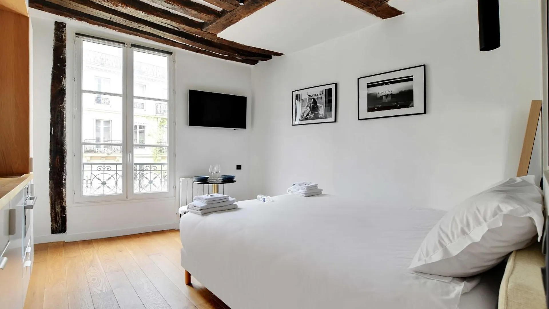 Charming A-c - 2p - Le Marais Apartment *